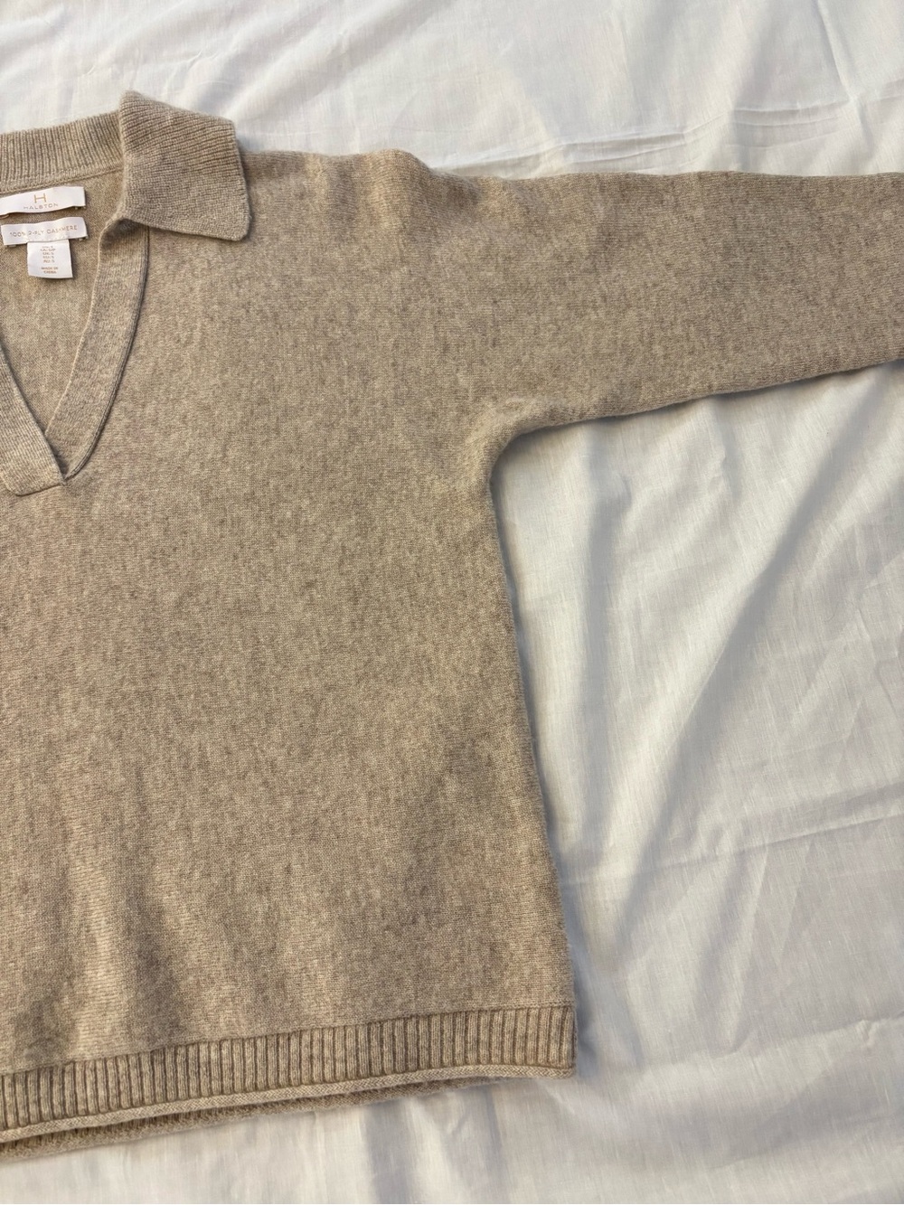 Halston 100% 2-ply cashmere sweater - Picture 4 of 6